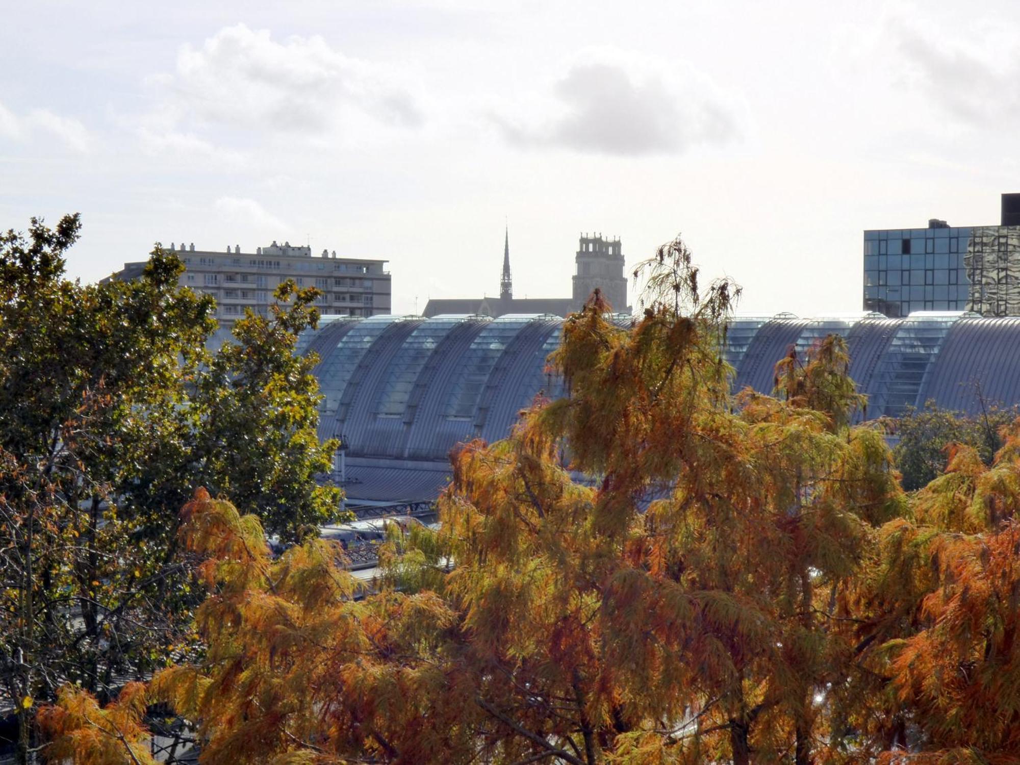 37M2 Lumineux Face Gare Sncf, Wifi Et Cafe Et The Offerts Lägenhet Orléans Exteriör bild